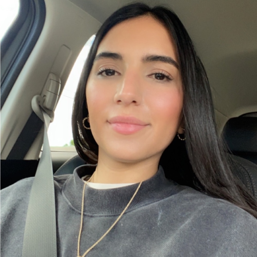 Meet your Posher, Nicole